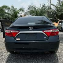 A picture of TOYOTA CAMRY SE V4