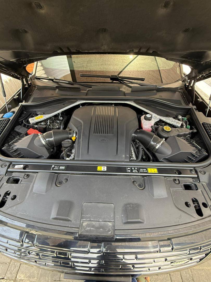A picture of Range Rover Vogue 2023 model