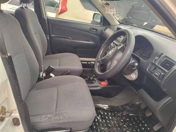 A picture of Toyota probox manual 4WD