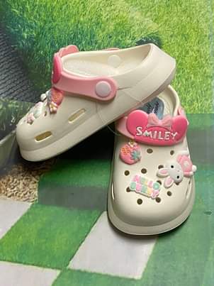 A picture of Crocs USH 25 000