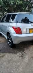 A picture of 2004 Toyota IST