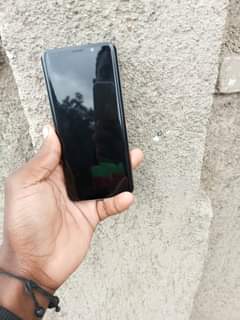 A picture of Samsung s9