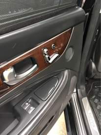 A picture of HYUNDAI EQUUS LUXXY SPECIAL FEATURES. GOOD DEAL.