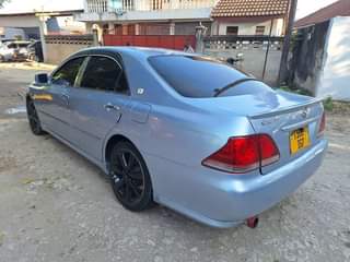 A picture of Toyota Crown Athlete Naitupa