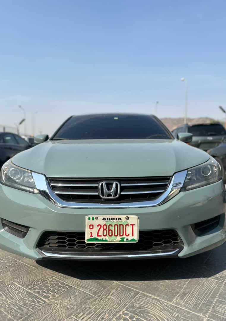 A picture of Honda accord 2014