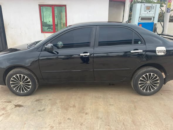 A picture of Toyota corolla 2005