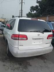 A picture of 2002 Toyota sienna tokumbo Price 4 8m Location Amuwo odofin