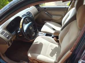 A picture of Quick sale Honda civic Automatic Nothing to fix 900k Kaduna