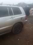 A picture of Toyota highlander 04