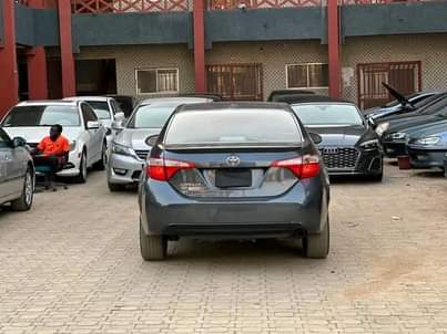 A picture of KEYLESS Belgium standard 2014 Corolla S keyless with everything fresh