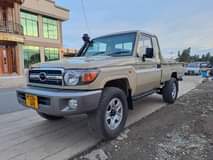 A picture of Land CRUISER