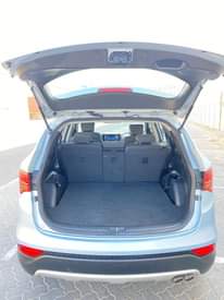 A picture of Hyundai santa Fe 2014 full option gcc watsapp 0551513562