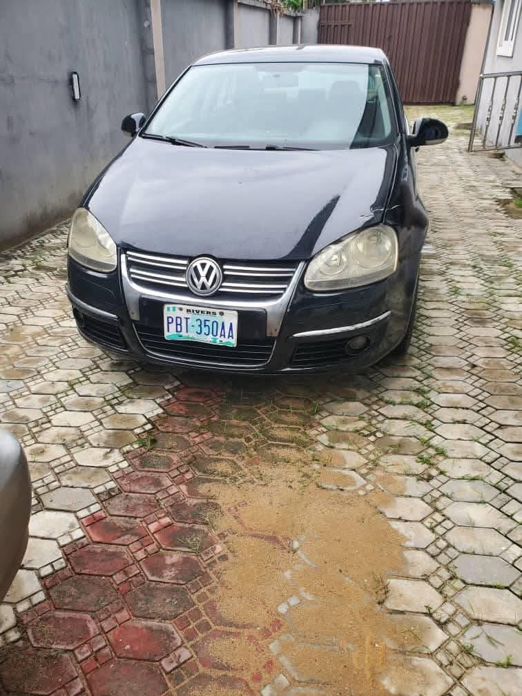 A picture of 2008 Money is needed Volkswagen fsi 1.6 engine