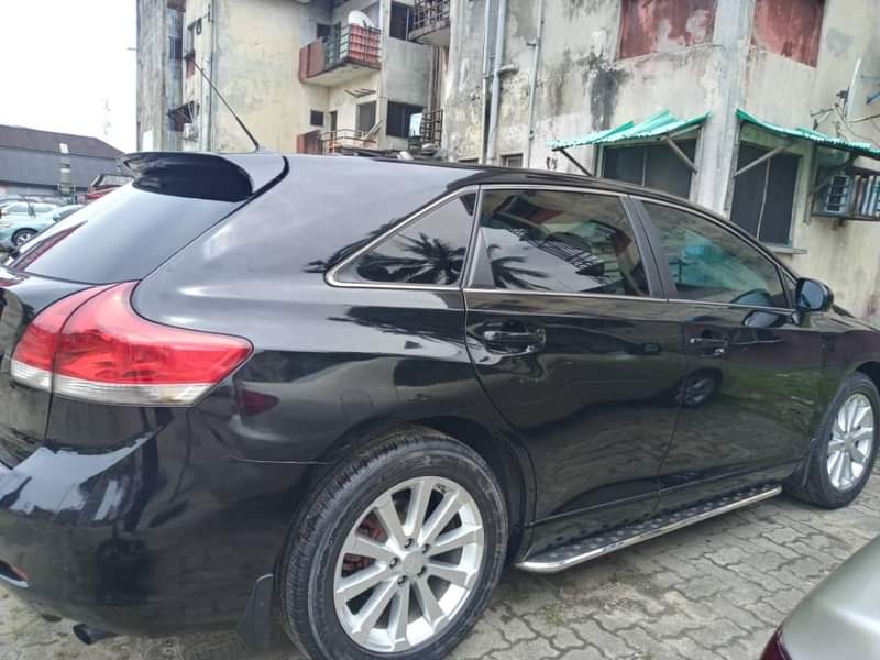 A picture of TOYOTA VENZA 2012 MODEL CAR EVERYTHING OK ASKING PRICE 13