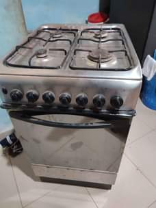 A picture of Very strong gas with oven for sale