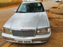 A picture of Mercedes Benz C200