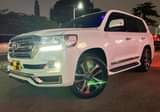 A picture of Toyota land cruiser v8