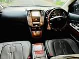 A picture of Harrier DNM Price 21M Cc2360 Km 120K Mwanza