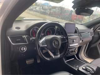 A picture of Mercedes Benz GLE 43