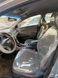 A picture of Hyundai Sonata 2013