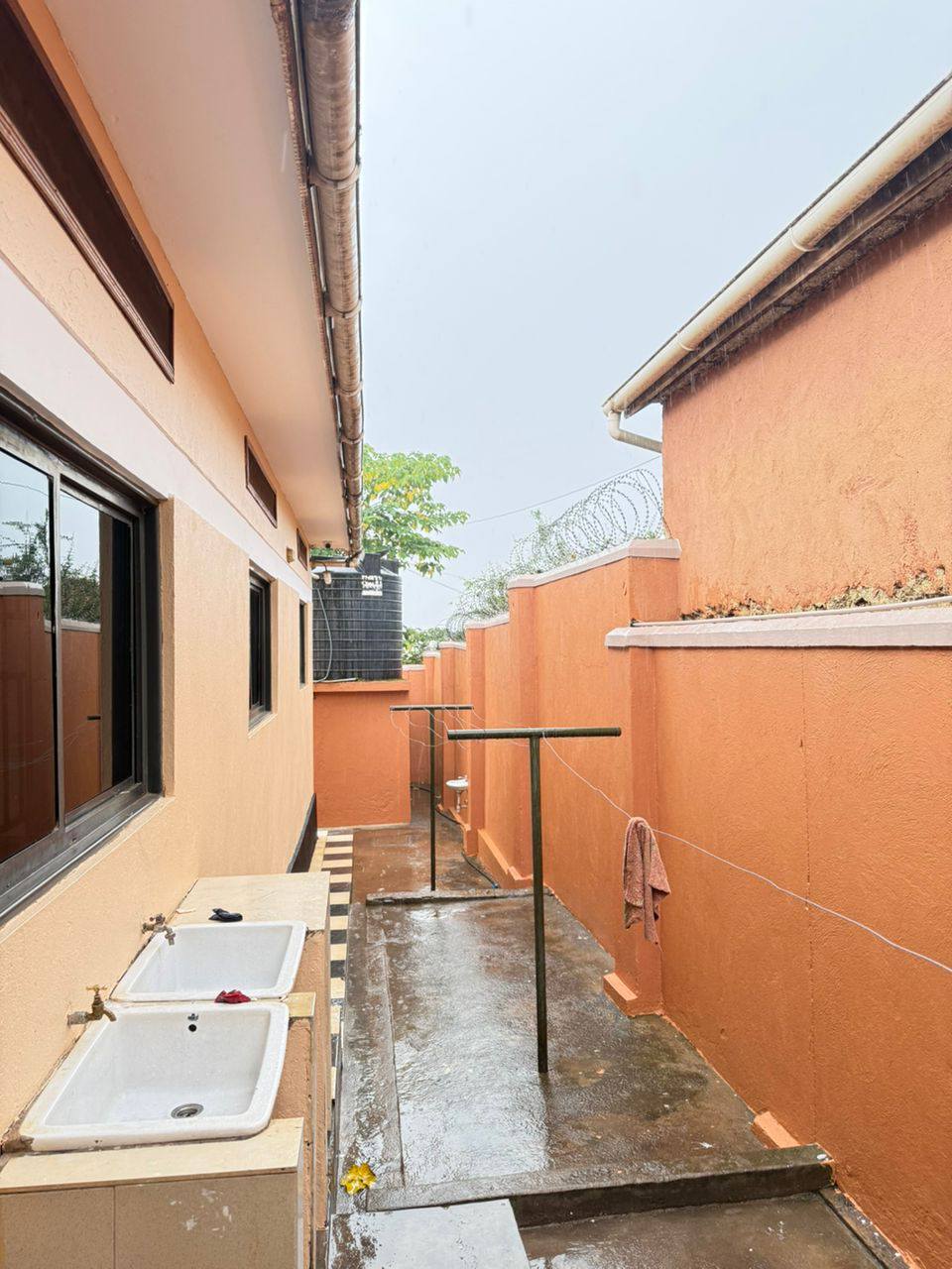 A picture of Namugongo Kyaliwajala road house for sale 280m private mailo land