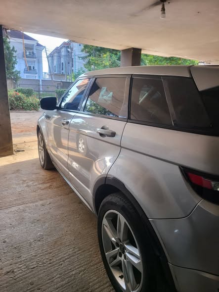 A picture of 2012 Range rover evoque