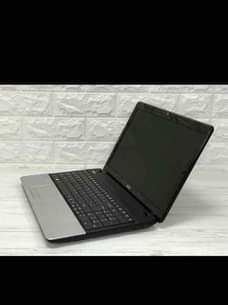 A picture of Acer laptop kaliiii corei3