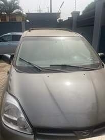 A picture of 2006 Toyota Sienna