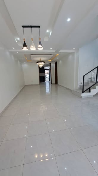 A picture of Beautiful House for sale 400frwM 10 Bedrooms 7baths 2kitchen and