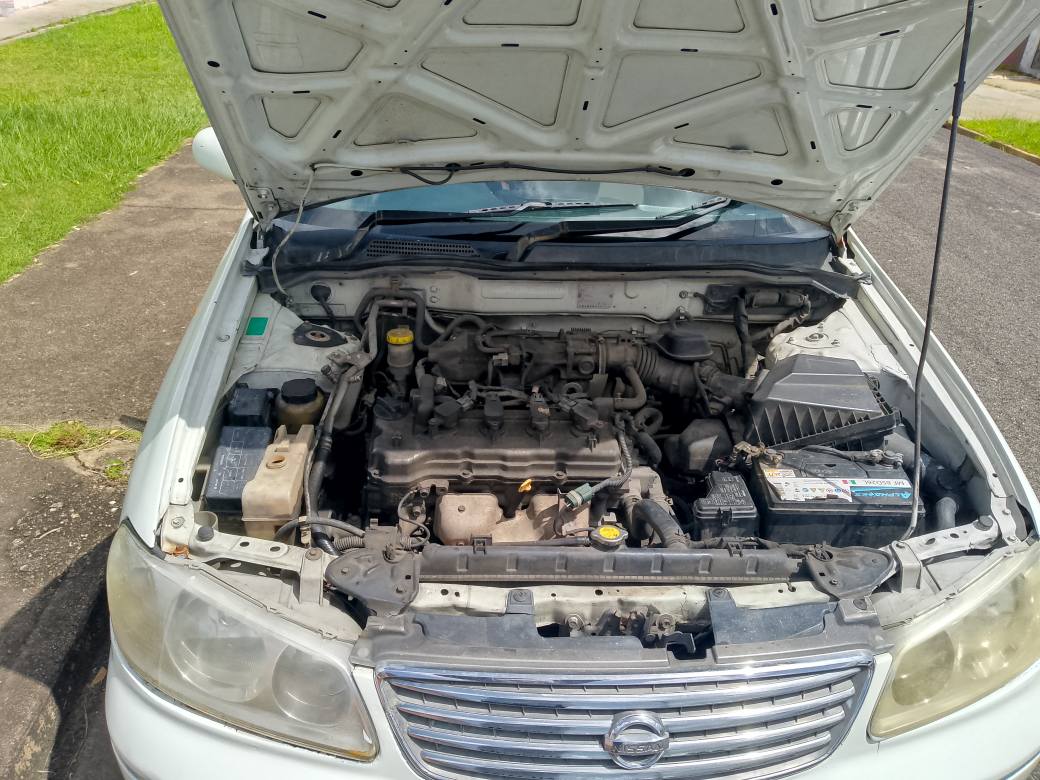 nissan almera