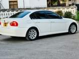 A picture of BMW 3SERIES