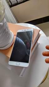 A picture of Oppo r9 plus ram 6 rom 128 bettery 4125mah price