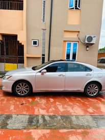 A picture of Lexus Es 350 perfect and standard everything working perfectly fine