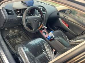 A picture of This is extremely clean lexus es350 2009 2010 model full