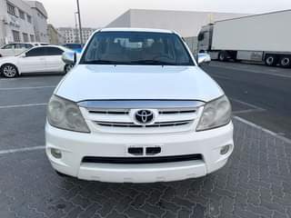 A picture of Toyota fortuner 2008 gcc watsapp 0551513562