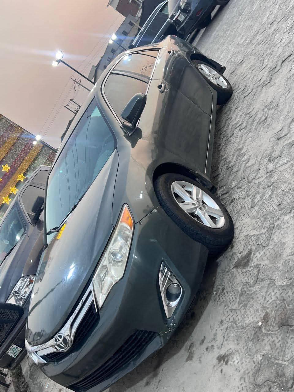 A picture of Toyota Camry 013