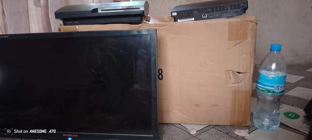A picture of PS30716252153