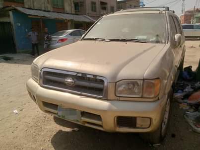A picture of Nissan Pathfinder 01
