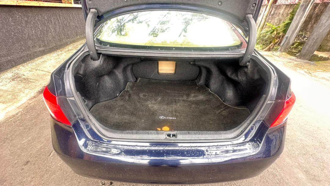 A picture of Lexus es350