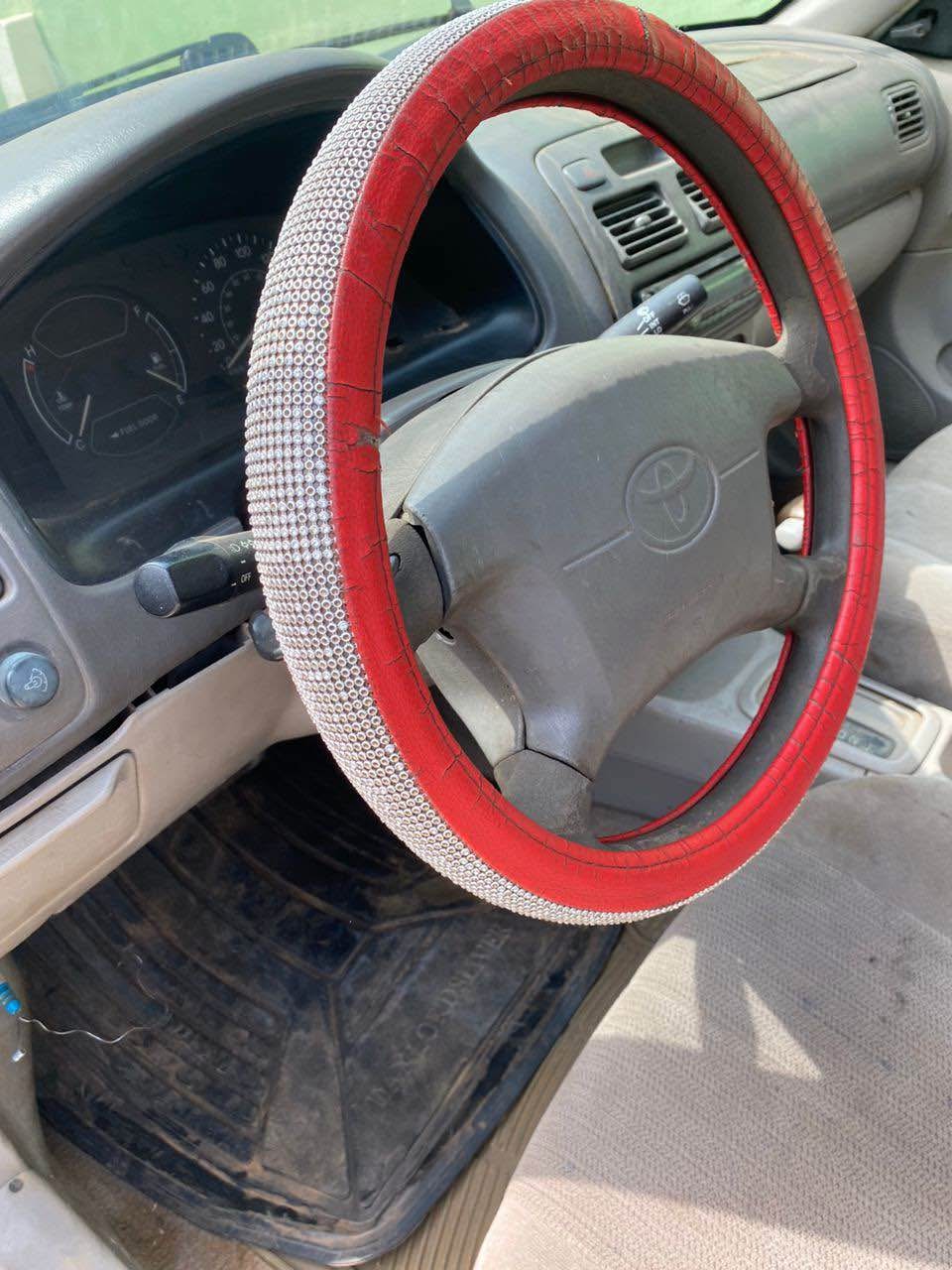 A picture of Small Toyota corolla
