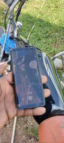 A picture of samsung s9