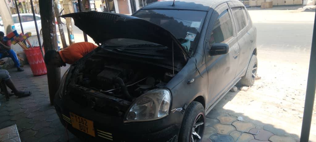 A picture of VITZ OLD