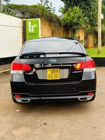 A picture of SUBARU LEGACY 2010
