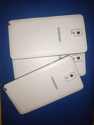 A picture of Samsung note 3 duo sim brand new