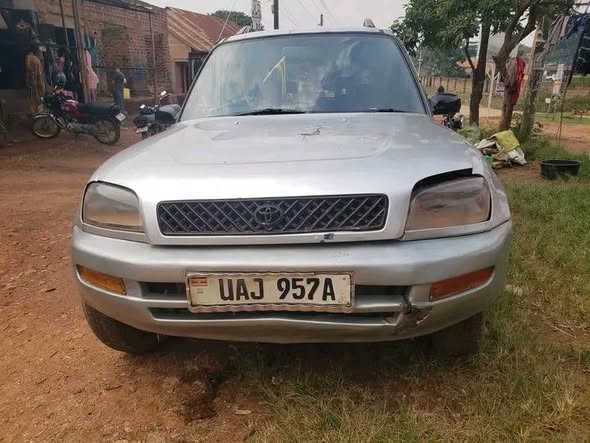 A picture of Rav4 quick sale 5 5m Call 0757294136