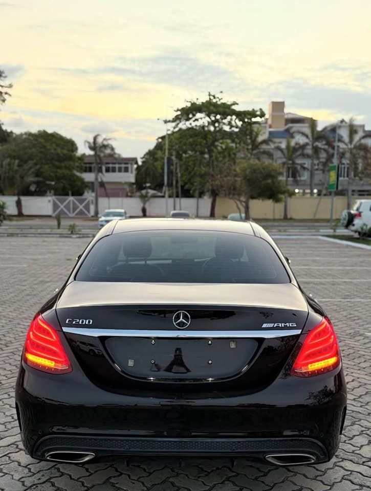 A picture of MARCEDES BENZ c200