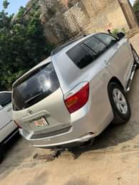 A picture of SALLAH DEAL A Neatly Used Toyota Highlander 2008 Model With