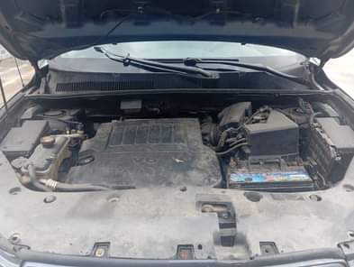 A picture of 2008 MODEL Toyota RAV4 V6 2GR Engine very silent Gear