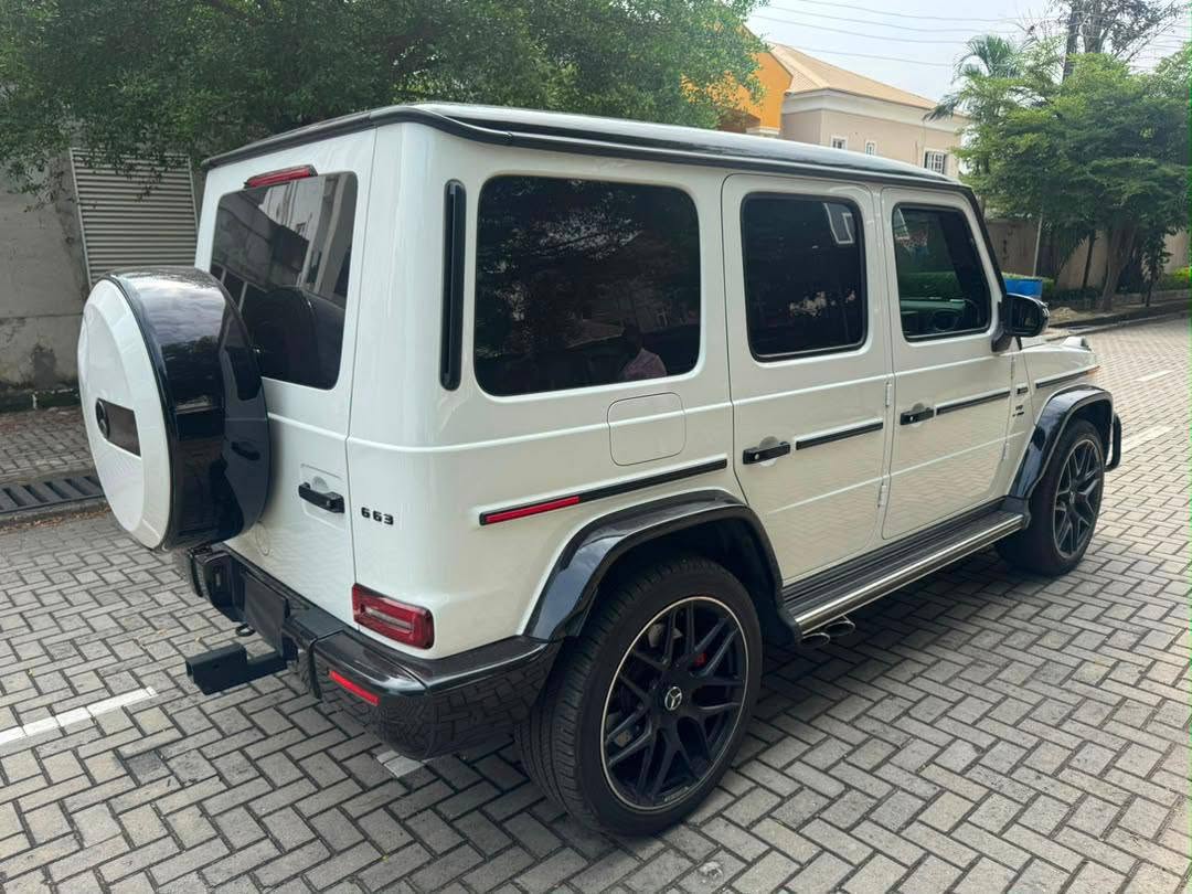 A picture of Kelly Automobiles NIGERIA USE FEW MONTH USE BENZ G63 YEAR