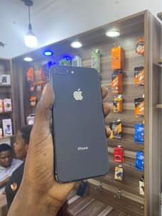 A picture of 8plus 64Gb